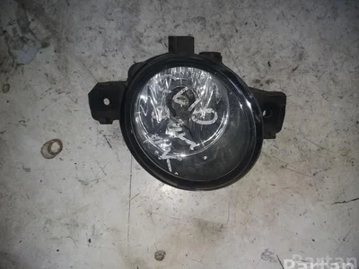 Renault 8200002469 CLIO II (BB0/1/2_, CB0/1/2_) 2003 Projecteur antibrouillard - Image 1