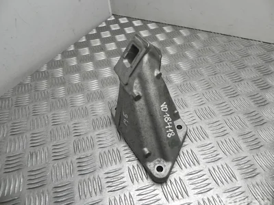 BMW 2284112 5 (F10) 2015 Support - Image 1