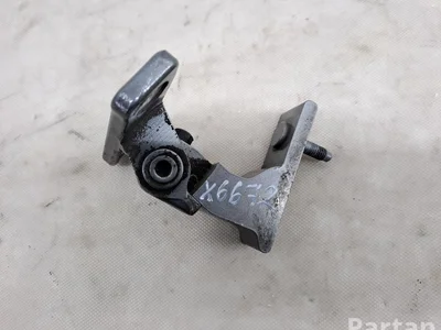 Mercedes-Benz C-CLASS (W205) 2015 Charnière de porte - Image 1