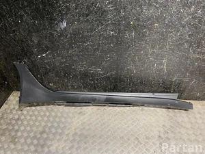 Toyota 75850-0H020 / 758500H020 AYGO X (_B7_) 2023 Side member trim right side