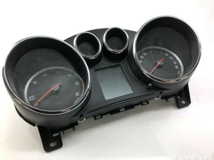 Opel 13374948 ASTRA J 2013 Tableau de bord