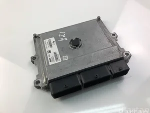 Renault 237102928R; 237102706R / 237102928R, 237102706R CLIO IV (BH_) 2013 Unidad de control del motor