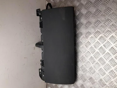 Tesla 1684227-00-C / 168422700C Model Y 2022 Boîte à gants - Image 1