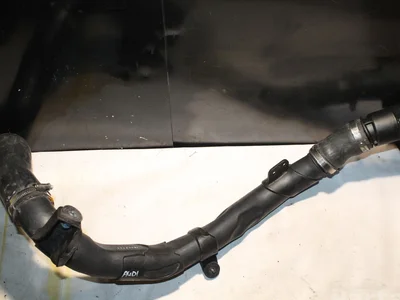 Audi 1K0145828T Q3 (8U) 2013 Tubería de radiador - Imagen 1