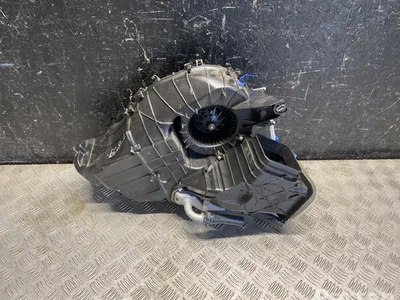 Volkswagen 7E5819004 MULTIVAN V (7HM, 7HN, 7HF, 7EF, 7EM, 7EN) 2011 Corps de soufflante - Image 1