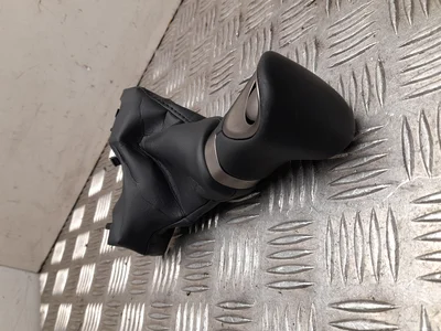 Lexus 052 ES VII XZ10 2024 Couvercle de levier de vitesses - Image 1