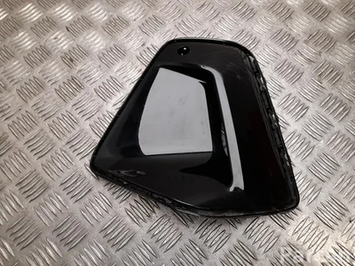 BMW 8084689 5 G60 2025 Kita apdailos detalė - Paveiksliukas 1