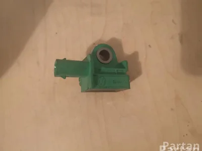 Volkswagen 5WK44000 GOLF VI (5K1) 2009 Sensor de golpe (sistema de airbag) - Imagen 1