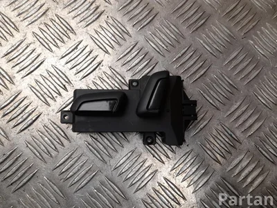 Volkswagen 8W0 959 747 B / 8W0959747B PASSAT Variant (3G5) 2022 Interruptor de ajuste del asiento Left Front - Imagen 1
