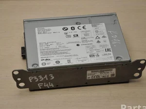 BMW 5A3C1A0 ; CI5A3C1A001 / 5A3C1A0, CI5A3C1A001 2' F44 Gran Coupé 2021 Radijas / magentola