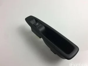 Renault 829507217R CLIO IV Grandtour (KH_) 2015 Bouton de lève-vitre