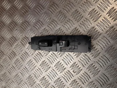 Kia 93575-D4BE0, 299158168 / 93575D4BE0, 299158168 OPTIMA Sportswagon 2017 Commutateur multiple - Image 1