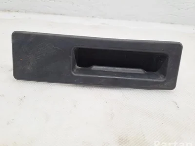 BMW 7368752 5 Touring (F11) 2012 Poignée de coffre - Image 1