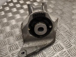 BMW 9485626 5 G60 2025 Motorlagerung