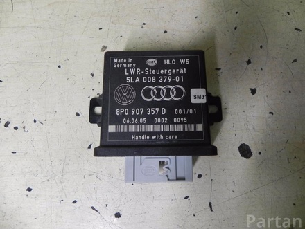 AUDI 8P0 907 357 D / 8P0907357D A6 (4F2, C6) 2005 Electronic control unit for headlight range control