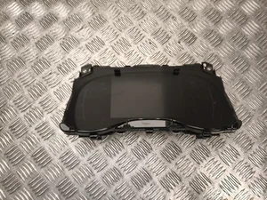 Toyota 83800-F5D31 / 83800F5D31 Yaris P210 2024 Deska rozdzielcza mph Automatyczna skrzynia biegów