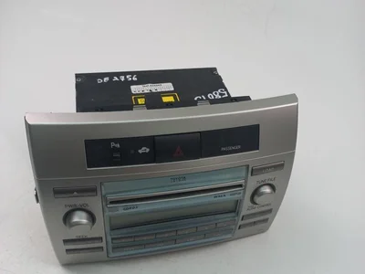 Toyota 86120-0F040 / 861200F040 COROLLA Verso (ZER_, ZZE12_, R1_) 2008 Radio / lecteur CD - Image 1