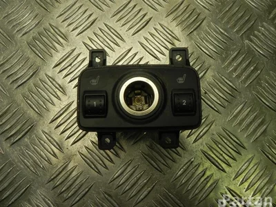 Ford CM5T-19K314-BA / CM5T19K314BA FOCUS III Turnier 2014 Interrupteur de chauffage de siège - Image 1