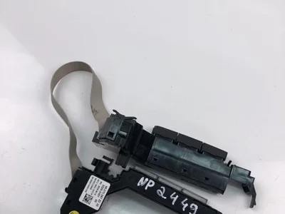 Peugeot 98075397ZD TRAVELLER 2019 Commutateur multiple - Image 1