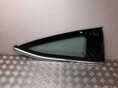 Mercedes-Benz A 205 670 30 12 / A2056703012 C-CLASS Coupe (C205) 2018 Vitre latérale fixe Right Rear - Image 1