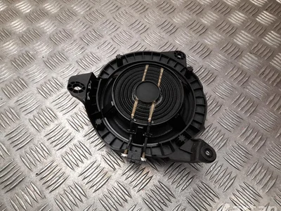 Mercedes-Benz A 222 820 46 02 / A2228204602 S-CLASS (W222, V222, X222) 2015 Haut-parleur Right Front - Image 1