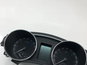 Škoda 3T1920841E SUPERB II (3T4) 2013 Tableau de bord mph km/h