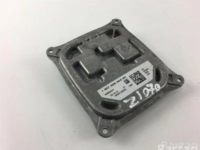 Peugeot 130732940400 308 II 2013 Unités de contrôle - Image 1