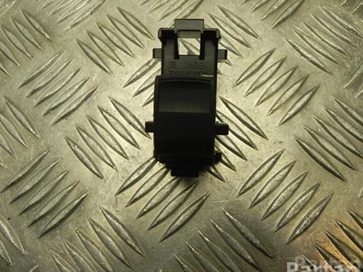 Toyota 829-2S8N / 8292S8N YARIS (_P13_) 2020 Bouton de lève-vitre - Image 1