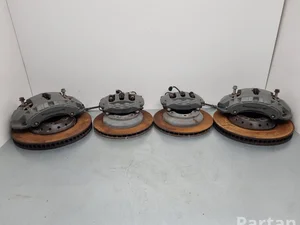 Porsche 9Y0615403AD ,9Y0615106CN , 9Y0615105CN / 9Y0615403AD, 9Y0615106CN, 9Y0615105CN Cayenne 9Y0 9Y3 2020 Kit de plaquettes de frein