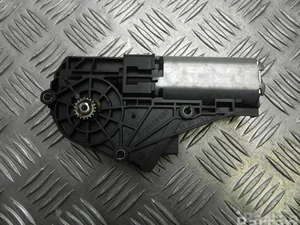 BMW 9127381 5 Touring (F11) 2011 Moteur de toit coulissant