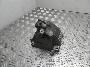 Mercedes-Benz A 276 223 35 04 / A2762233504 E-CLASS Coupe (C207) 2011 Support