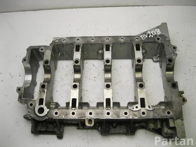 BMW 7629928 3 (F30, F80) 2013 Main Bearing Cap, crankshaft - Image 1