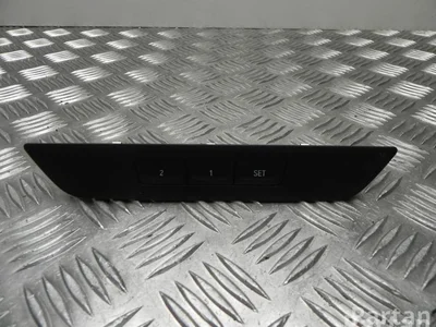 BMW 18347910 5 (G30) 2017 Commutateur multiple - Image 1