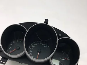 Mazda 4KBP4KB 3 (BK) 2005 Tableau de bord