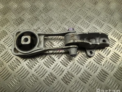 Toyota Yaris Cross XP210 2025 Support moteur - Image 1