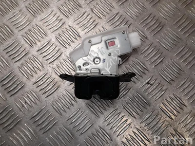 Toyota ME01AS, T6T51 Yaris Cross XP210 2025 Bootlid Lock - Image 1