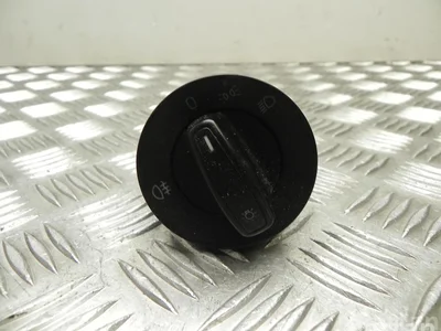 Škoda 5JA 941 531 D / 5JA941531D RAPID (NH3) 2013 Interrupteur de lumière - Image 1