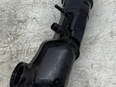 Opel 9833016780 Astra L Hatchback 2023 Tuyau d'admission - Image 1