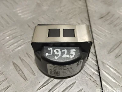 Maserati 68194576AB QUATTROPORTE VI 2014 Capteur de pluie - Image 1