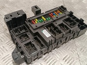 FORD USA DG9T14B476B, DG9T14B476C, DG9T14B476D, DG9T14B476E MUSTANG Coupe 2016 Fuse Box