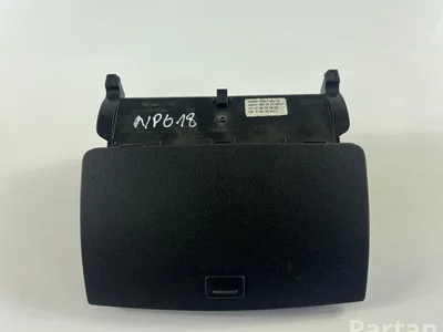 Mercedes-Benz A2046801231 C-CLASS (W204) 2003 Ecran - Image 1