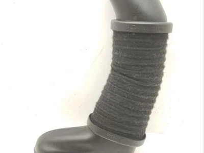 Mercedes-Benz A2780902082 CLS (C218) 2013 Prise d'air / Conduit d'air d'admission - Image 1