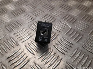 MG 10213930 MG4 Trophy 2024 Interrupteur de désactivation de l'airbag passager