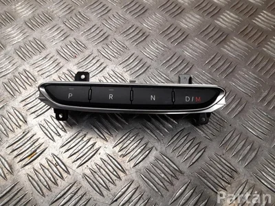 Fiat 735798426 600e / 600 (365_, 364_) 2025 Palanca de cambios - Imagen 1