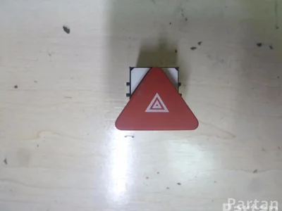 Volkswagen 5M0 953 509 A / 5M0953509A TIGUAN (5N_) 2008 Éclairage d'urgence / interrupteur de danger - Image 1