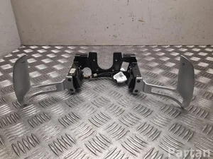 Maserati 670040838 GHIBLI (M157) 2015 Botones del volante