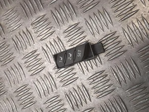 Toyota 15F634 RAV 4 V 2020 Interrupteur à mémoire pour le réglage du siège