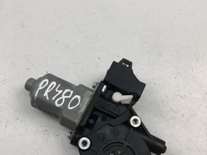 Nissan 82730CV01B LEAF (ZE0) 2015 Moteur de lève-vitre