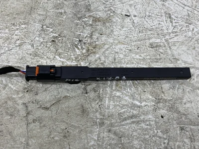 Opel 9827157280 Astra L Hatchback 2023 Antenne - Image 1