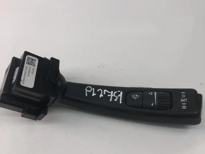 Volvo 31456042 V40 Hatchback 2017 Steering column multi-switch - Image 1
